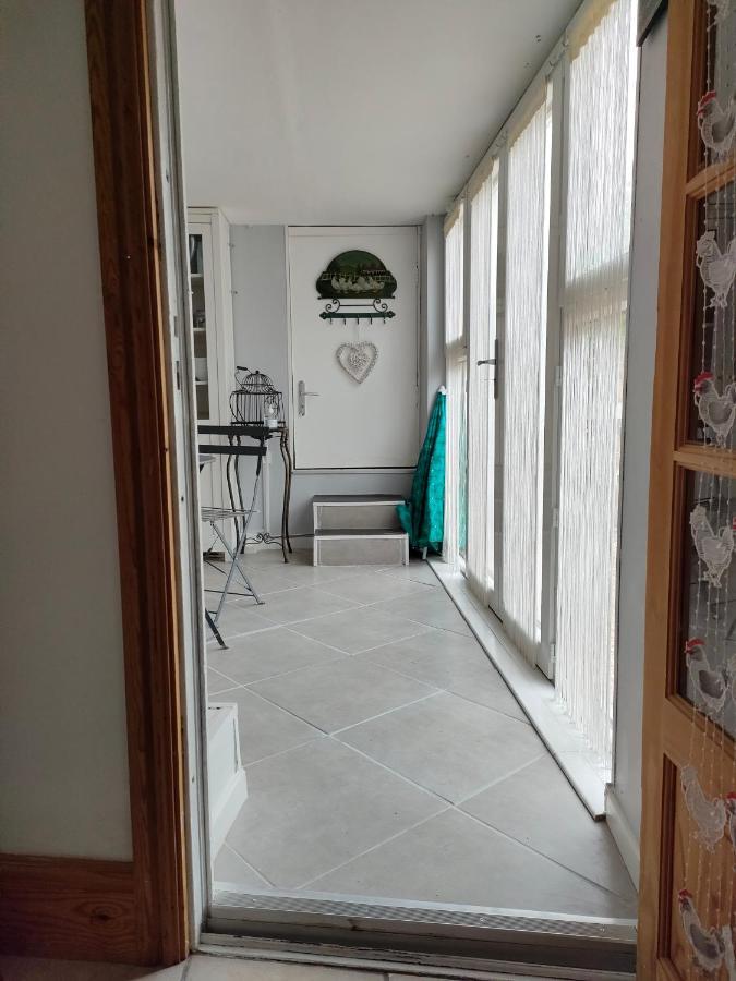 Les Petits Champs Apartment Buais-les-Monts Exterior photo